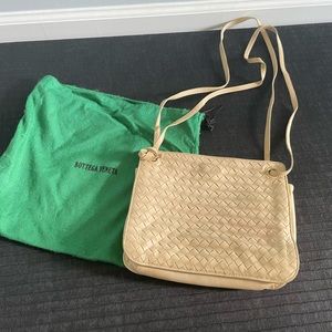 Vintage Bottega Veneta Ivory Shoulder Bag